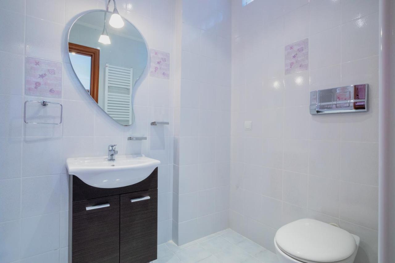 Cleopatra'S House Apartment Каламата Екстериор снимка