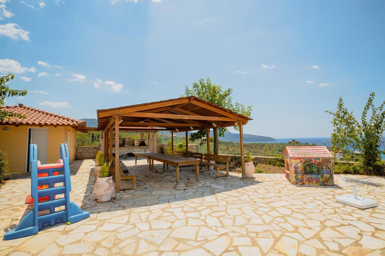 Cleopatra'S House Apartment Каламата Екстериор снимка